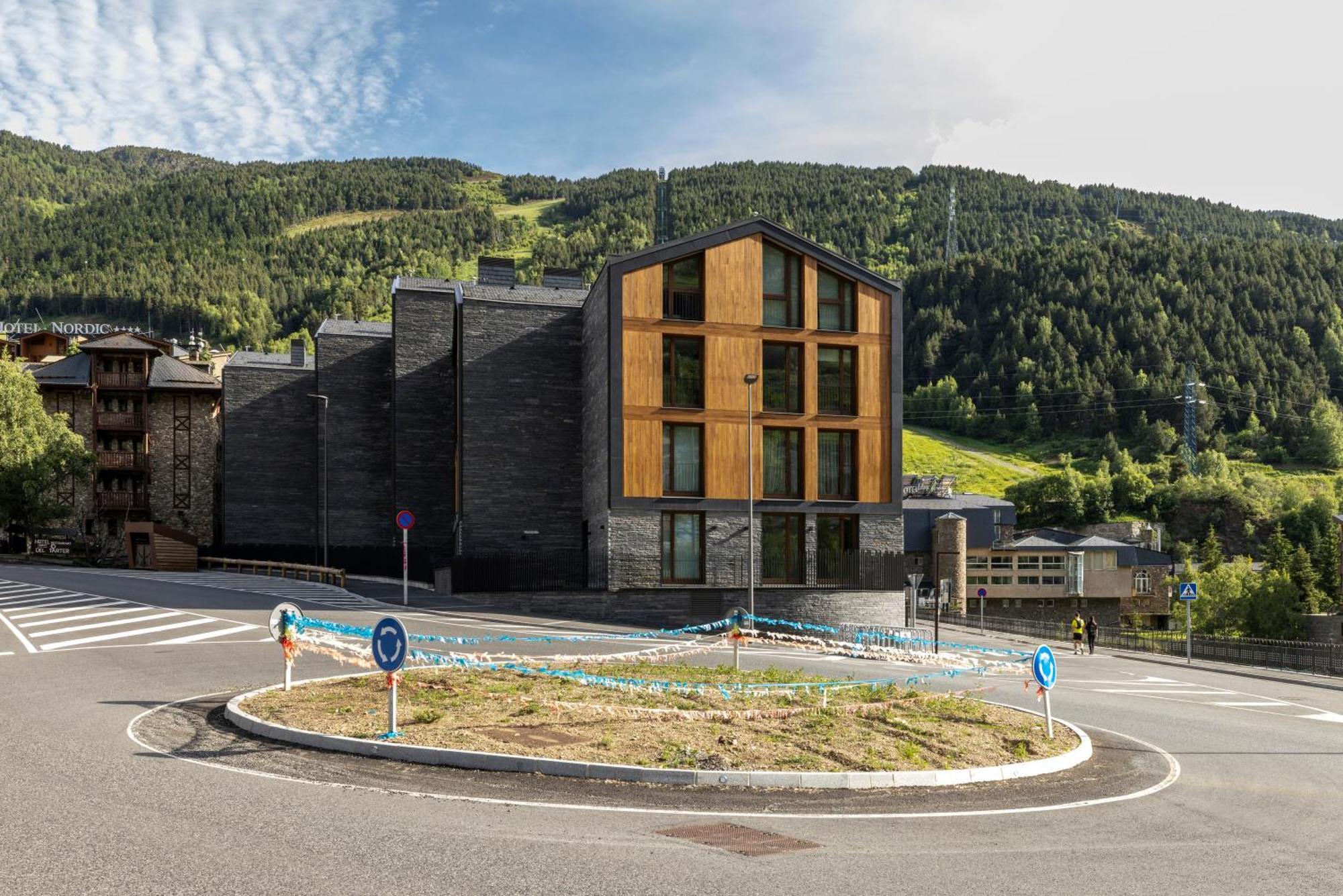 Un Diamante De Montana L A Pie De Pistas De Esqui - Gimnasio - Sauna - Piscina L 6Pax L By Bonesvacances El Tarter Buitenkant foto